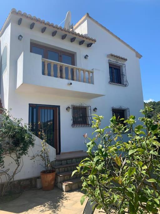Casa Alfie Apartment Теулада Екстериор снимка