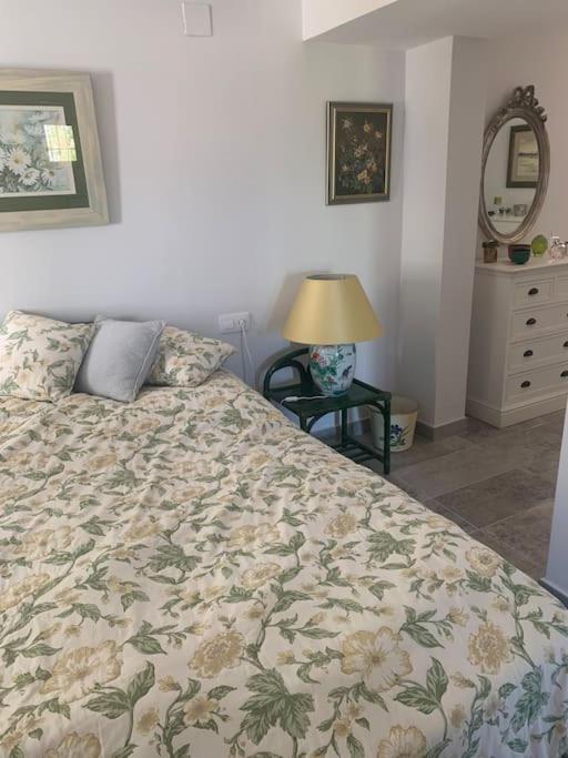 Casa Alfie Apartment Теулада Екстериор снимка